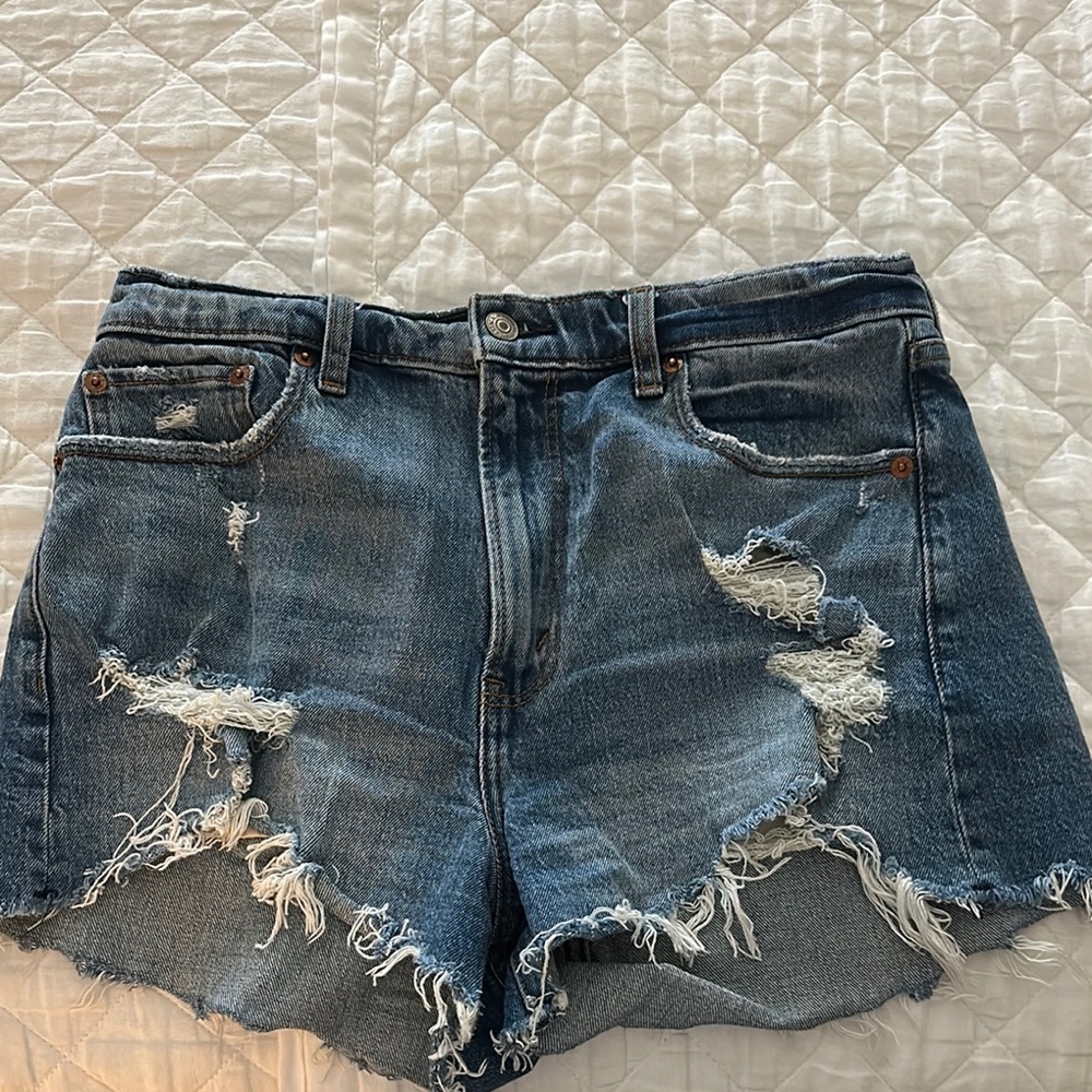 Distressed High-Rise Women’s Denim Shorts — Blue